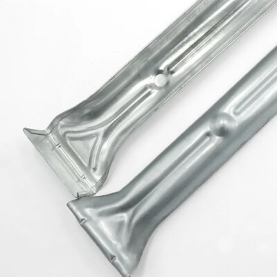 Μεταλλικά Κρεμαστά Μπάρες Ντουλάπας 20 & 24 ιντσών για Βελτιωμένη Οργάνωση